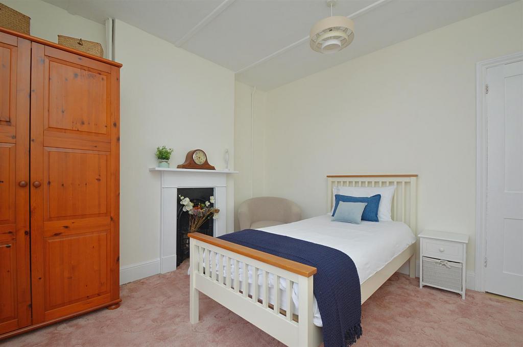 Resized Bed2b.jpg