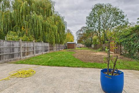 undefined, Bearton Avenue, Hertfordshire SG5