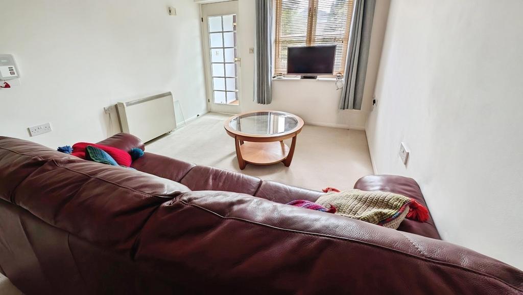 Pbox-living room-343259.jpg