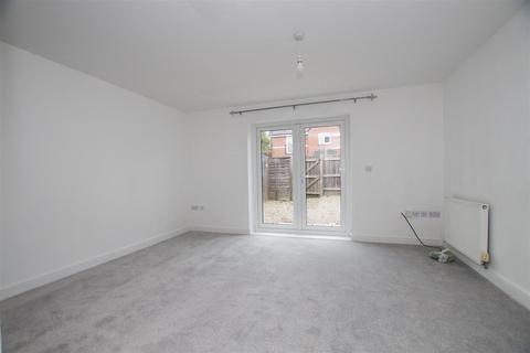 3 bedroom townhouse for sale, Argyle Street, Swindon SN2