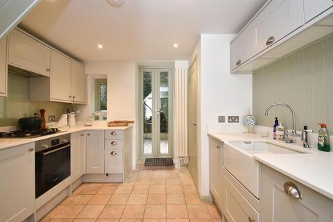 3 bedroom semi-detached house for sale, Rock-A-Nore Road, Hastings