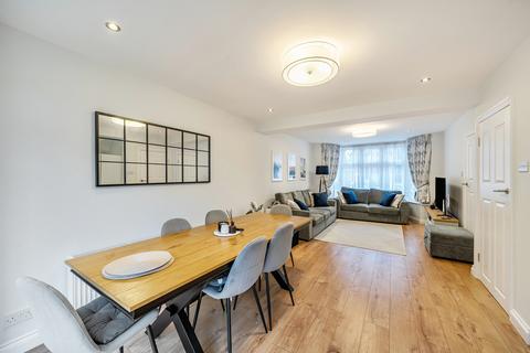 3 bedroom semi-detached house for sale, Bromefield, Stanmore, London