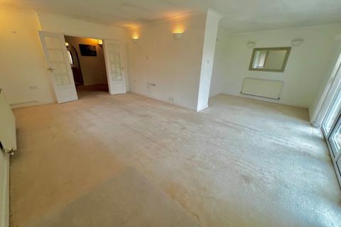 3 bedroom bungalow for sale, 11 Compton Beeches, St. Ives, Ringwood, Hampshire, BH24 2PN