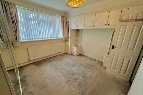 3 bedroom bungalow for sale, 11 Compton Beeches, St. Ives, Ringwood, Hampshire, BH24 2PN