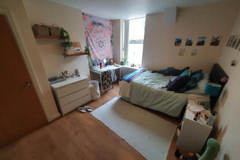 8 bedroom house to rent, Colum Road, Cathays, Cardiff