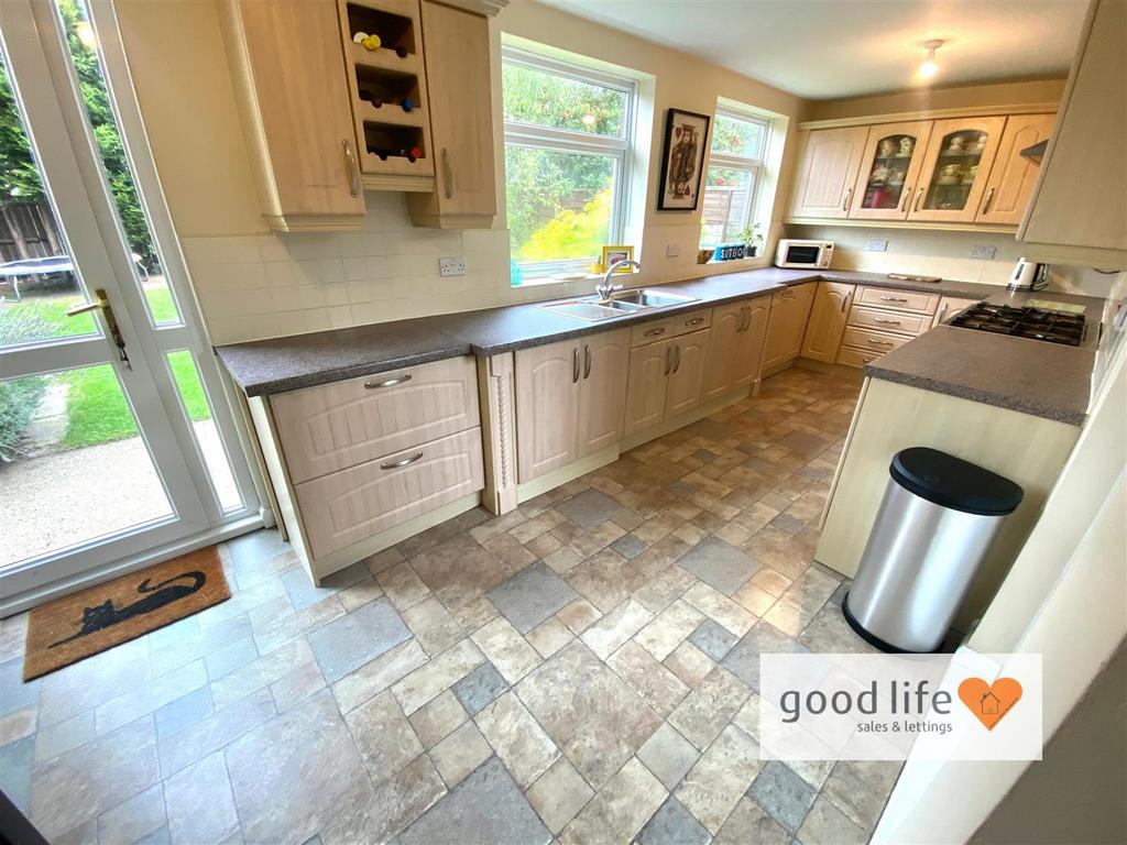 20251014 120014297 i OS27victoriaavenue.jpg