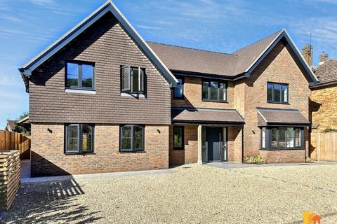 undefined, Spurlands End Road, Great Kingshill, HP15