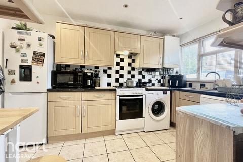 undefined, Woodbridge Close, Luton