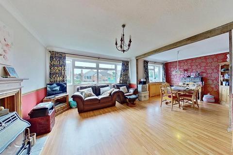 2 bedroom detached bungalow for sale, Hunters Forstal Road, Herne Bay, CT6 7BG
