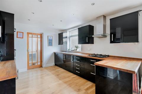 undefined, Upper Pines, Banstead