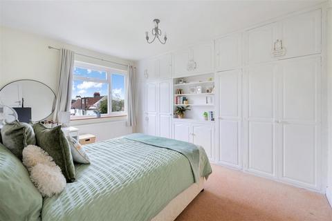 undefined, Upper Pines, Banstead