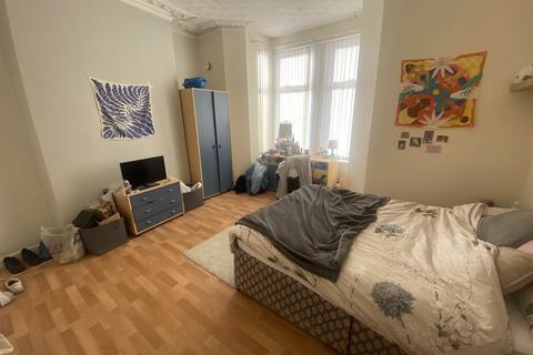 6 bedroom house to rent, Alfred Street , Roath,