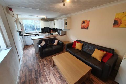 6 bedroom house to rent, Donald Street, Roath, Cardiff