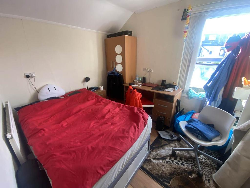 First Floor Rear Bed