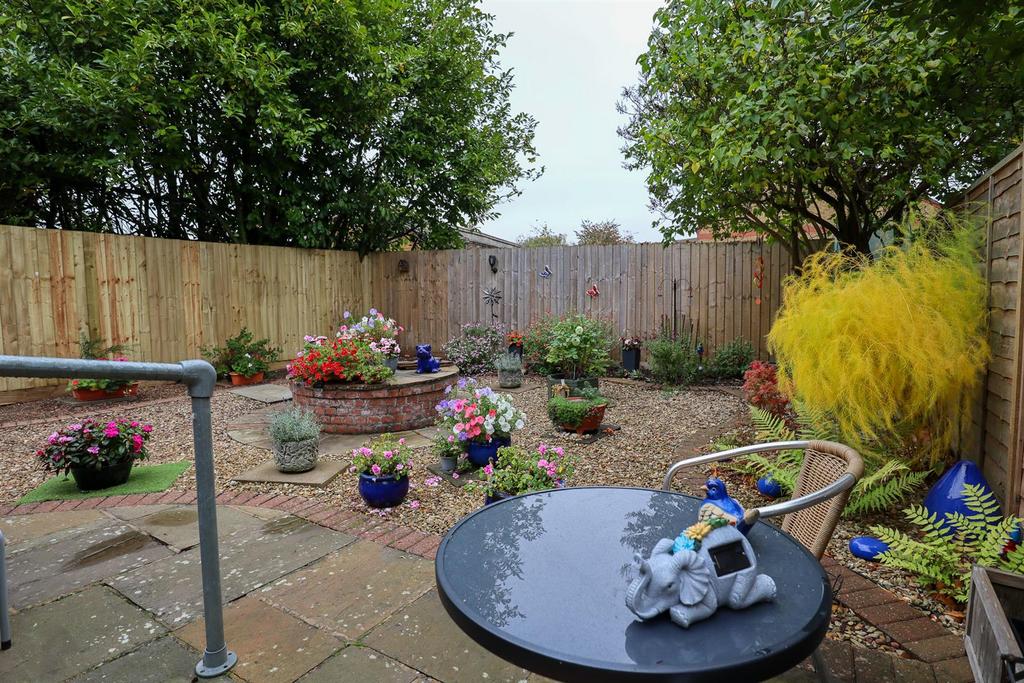 Garden (2).jpg