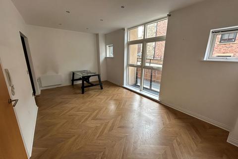 2 bedroom duplex to rent, Curzon Place, Gateshead NE8
