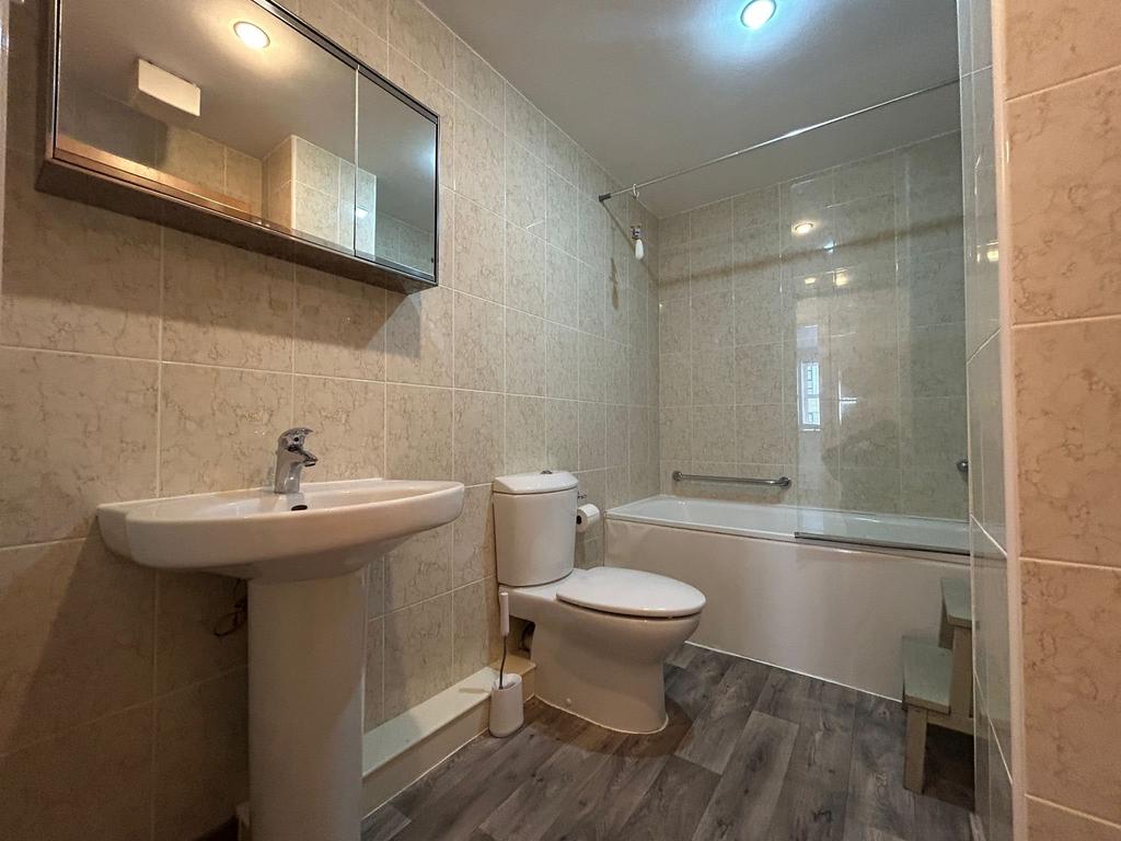 Main Bathroom