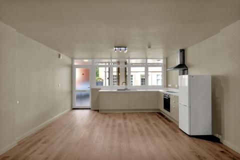 undefined, Cricklade Street, Cirencester, Gloucestershire, GL7