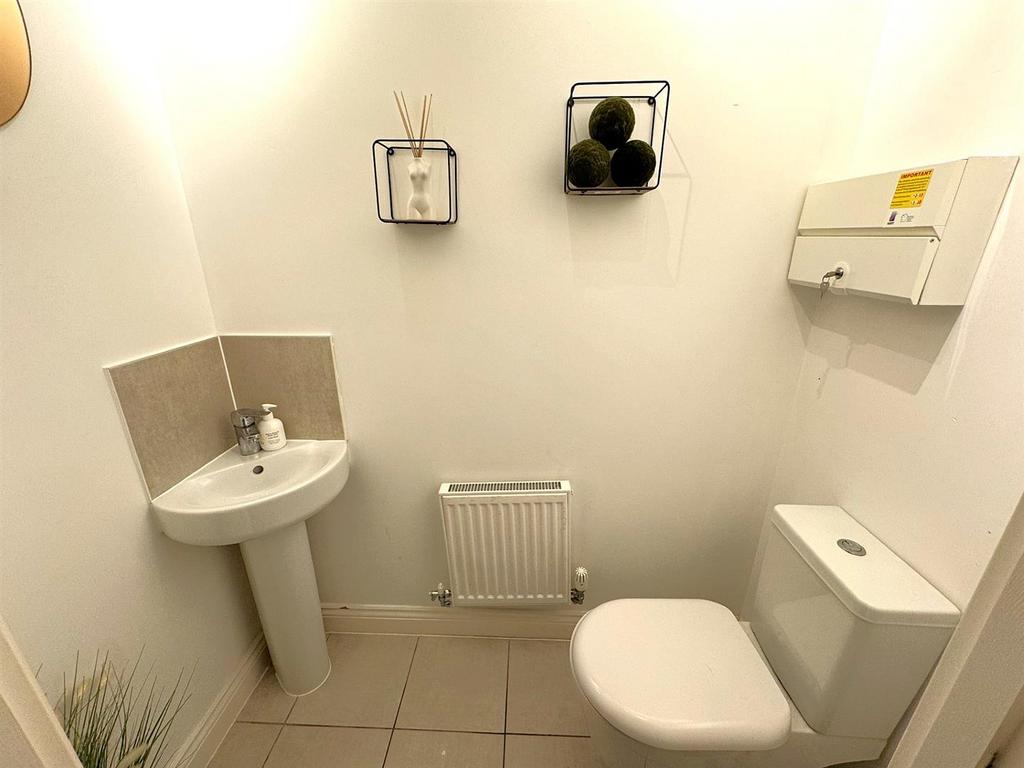 Thumbnail image0.jpg