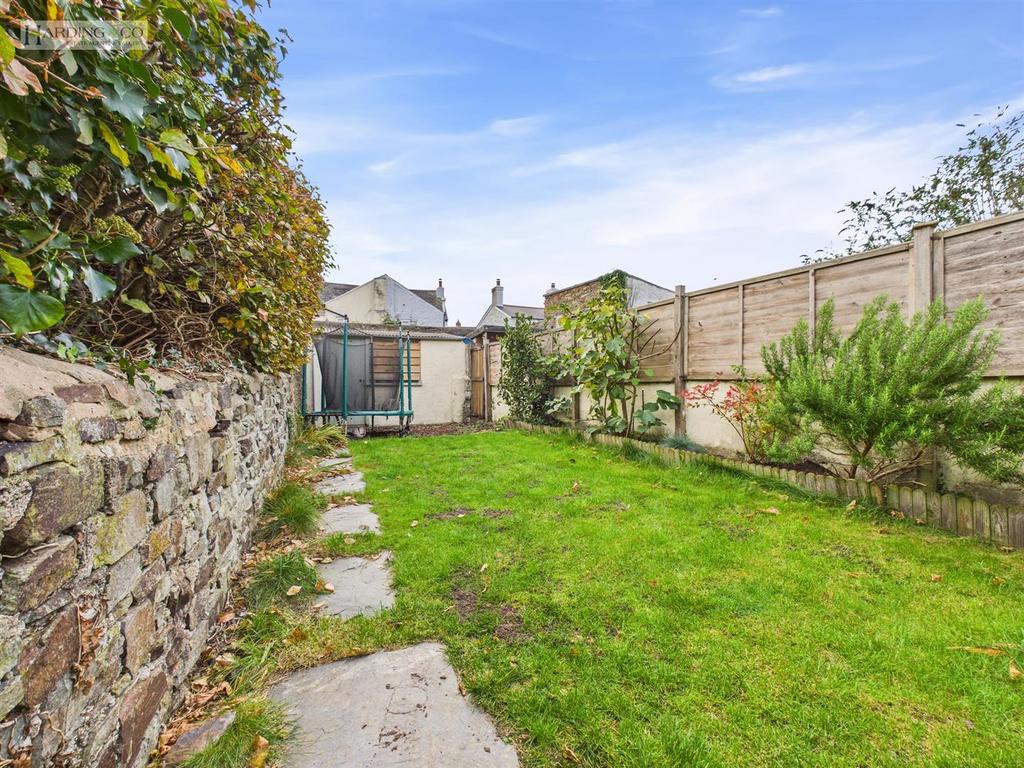 Rear garden (2).jpg
