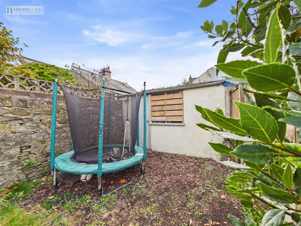 Rear garden (4).jpg