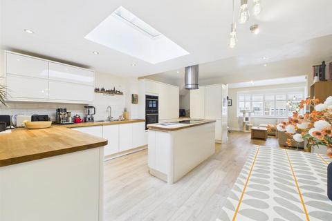 undefined, Linden Avenue, Ruislip HA4