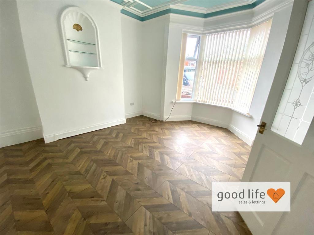 20251015 094822585 i OS9sydenhamterrace.jpg