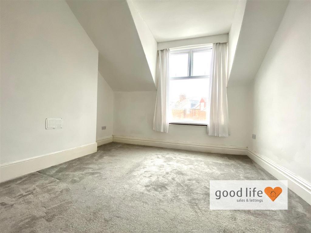 20251015 095026683 i OS9sydenhamterrace.jpg
