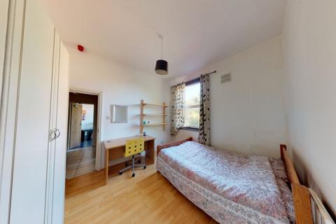 2 bedroom flat to rent, Addison Street, Nottingham NG1