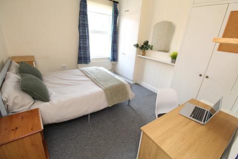 4 bedroom semi-detached house for sale, Dunkirk Road, Nottingham NG7