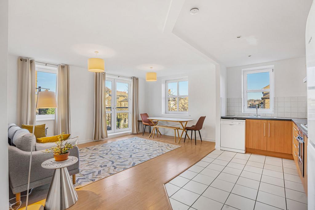 Kitchen/Reception