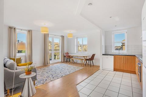 2 bedroom apartment for sale, Queensbridge Road, London, E8