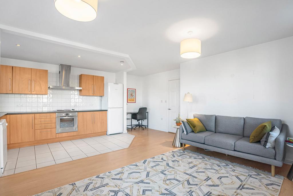Kitchen/Reception