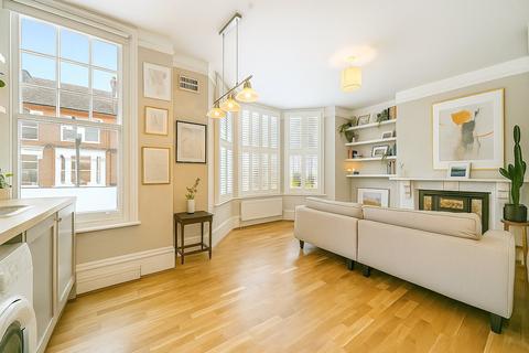 2 bedroom apartment to rent, Trent Road, London, SW2