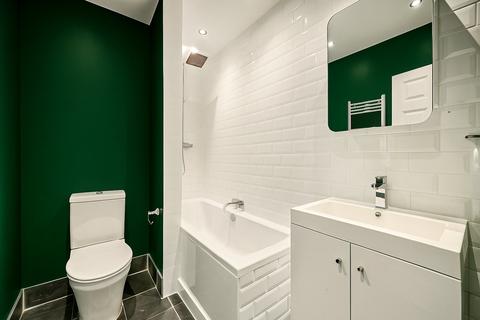 2 bedroom apartment to rent, Trent Road, London, SW2