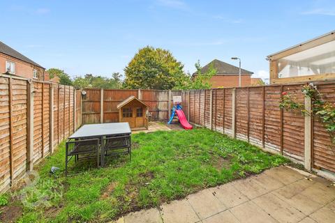 3 bedroom townhouse for sale, Rose Terrace, Diss
