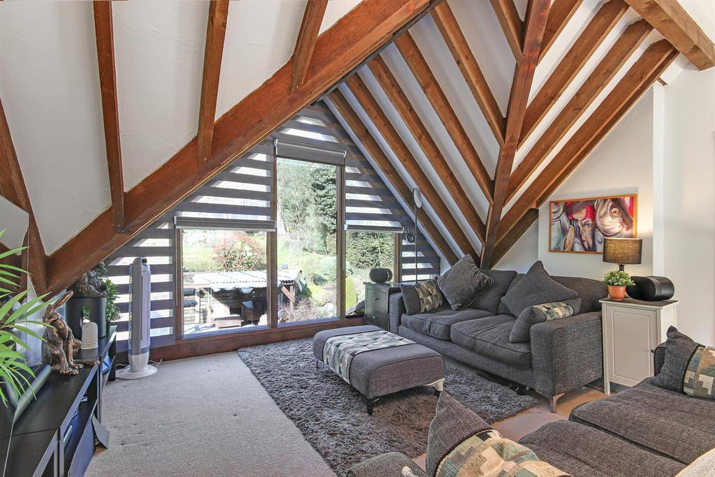 10 B Snug Area.jpg