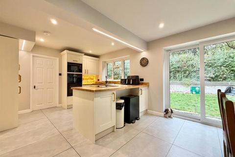 undefined, Rose Close, Tiverton EX16