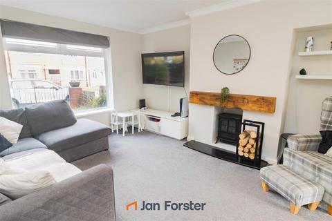 3 bedroom townhouse for sale, Netherton Avenue, North Shields
