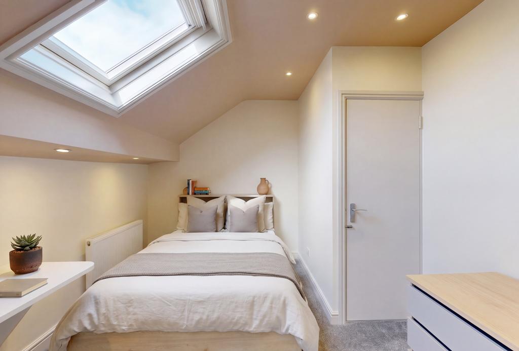 House in Leeds, Headingley Hill, Hyde Park - View 2
