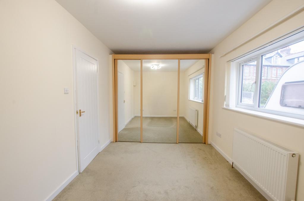 Ittle Towan TPS Bodmin 01208 74182-4