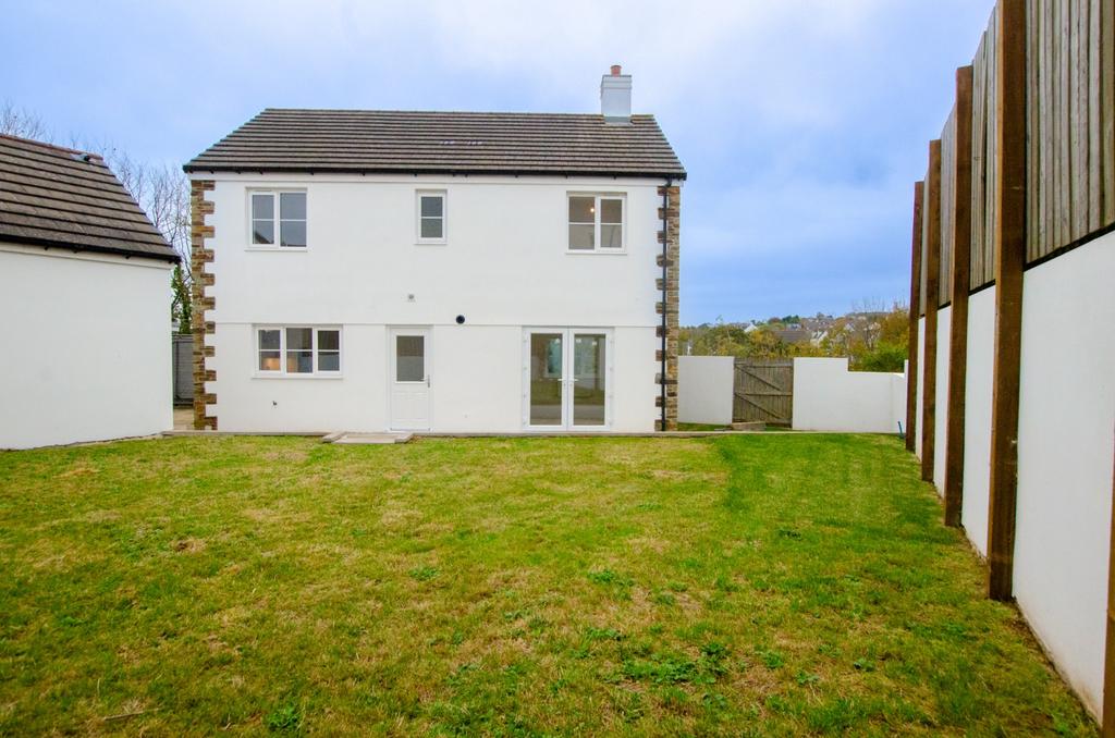 70 Du Maurier Drive TPS Bodmin 01208 74182-19