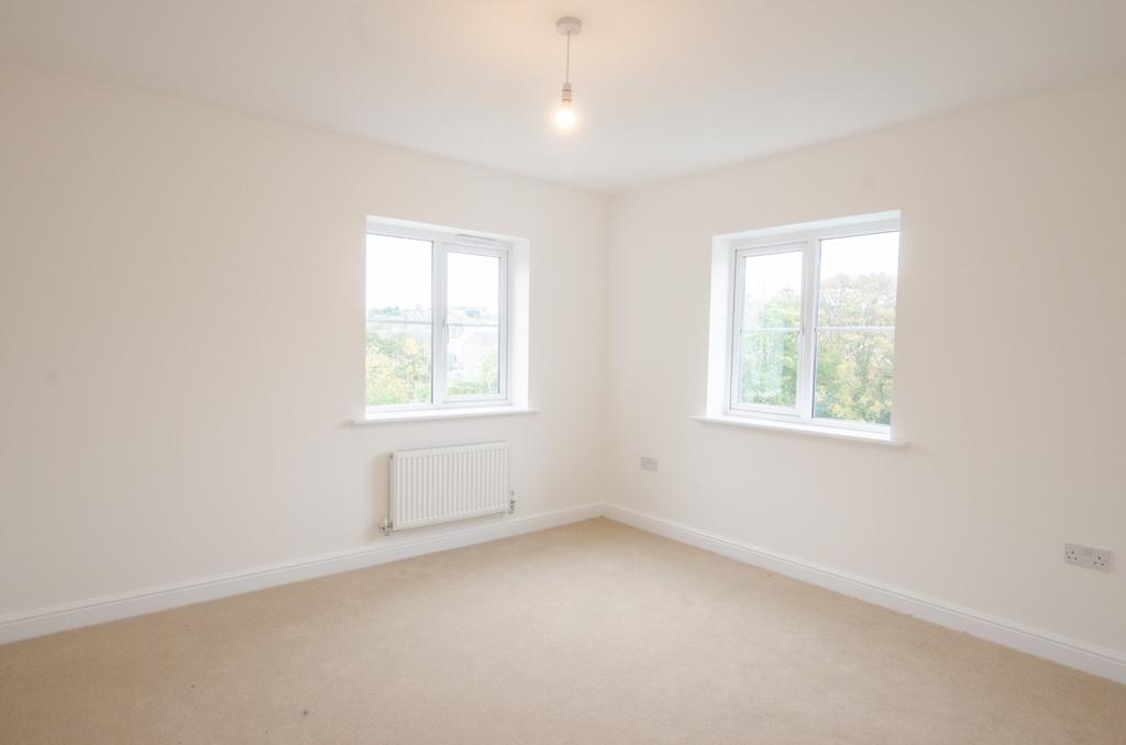 70 Du Maurier Drive TPS Bodmin 01208 74182-22