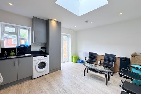 undefined, Hadley Gardens, Southall, Greater London, UB2