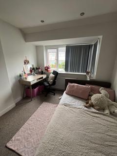 3 bedroom house to rent, Kelso Gardens, Leeds LS2