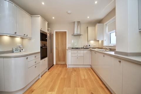 12 Brookleigh, Street, BA16 0NU