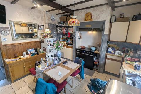 2 bedroom terraced house for sale, Dale Street, Sowerby Bridge HX6