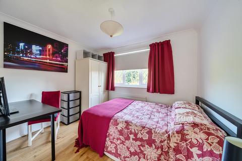 4 bedroom semi-detached house for sale, Narborough Close, Ickenham, Uxbridge