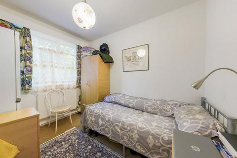 undefined, Malcolm Court, Stanmore, HA7