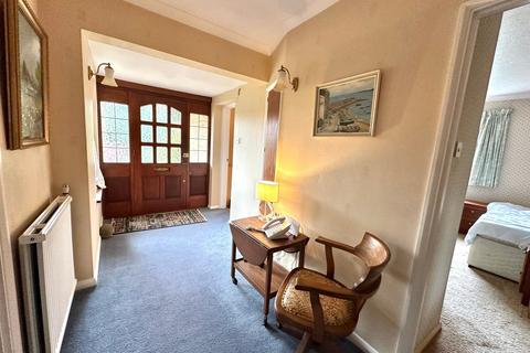 undefined, Belsize WD4